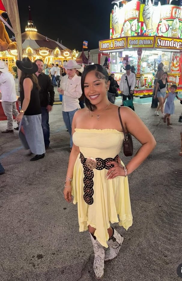 i am an easy going and simple lady seeking for a life partner, i am a kind and god fearing lady who believe in life